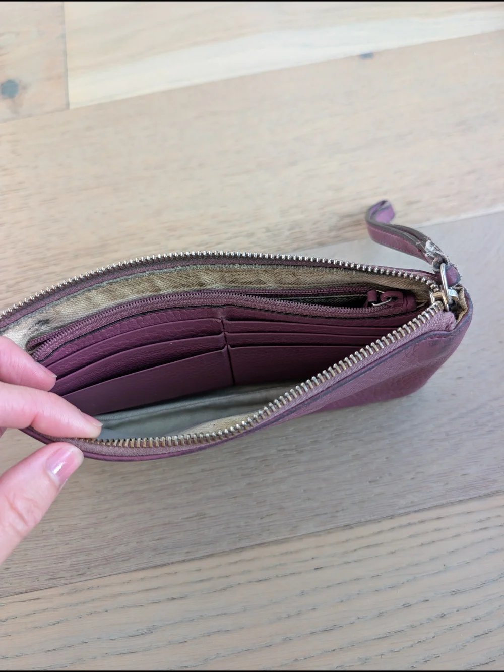 Gucci Purple Leather Wristlet Wallet - Picture 3 of 6